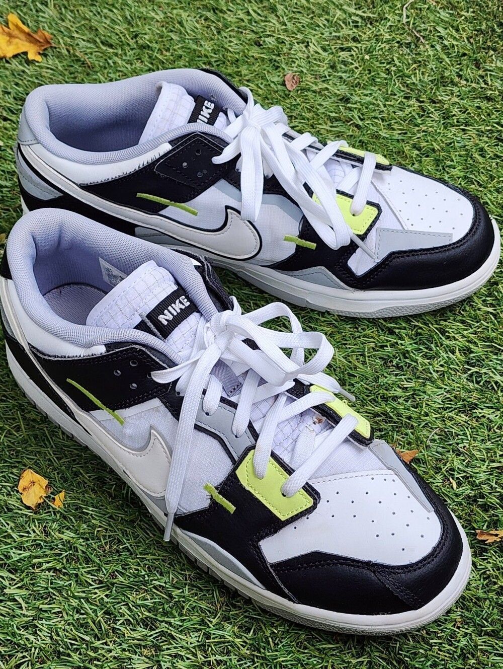 NikeโDunk Low Scrap - Mens Sneakers - SIZE 11.5